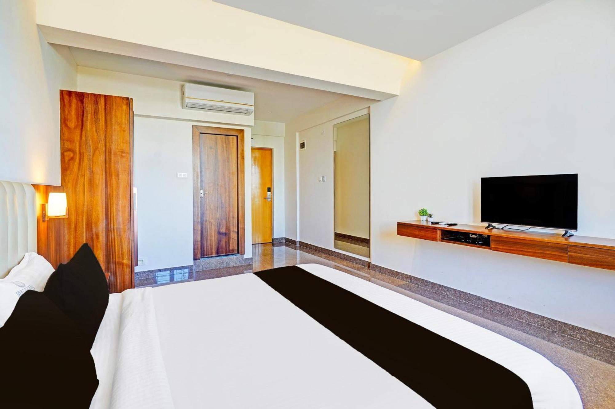 Super Townhouse Oak Electronic City Formerly Hotel Trubell Kammasandra Extérieur photo