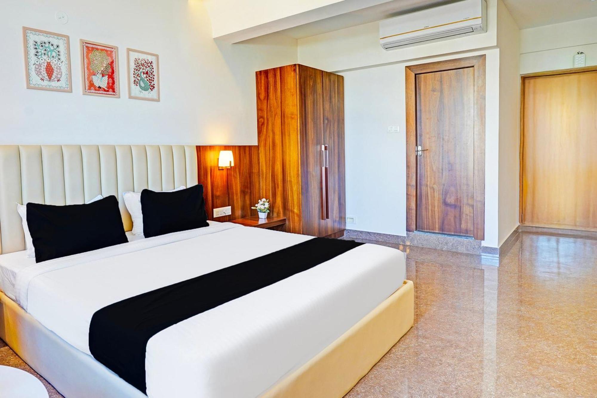 Super Townhouse Oak Electronic City Formerly Hotel Trubell Kammasandra Extérieur photo