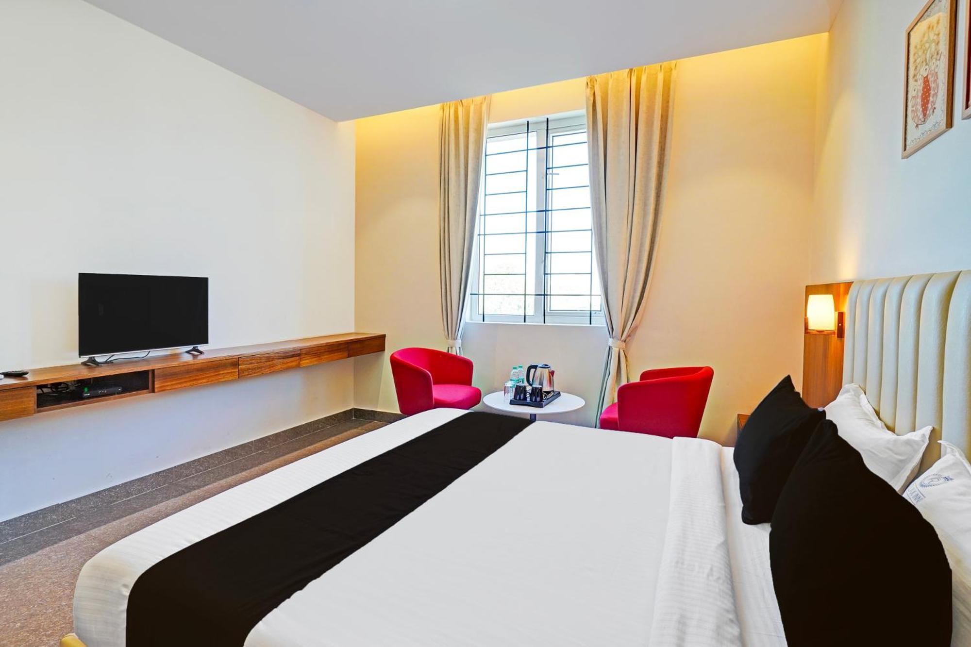Super Townhouse Oak Electronic City Formerly Hotel Trubell Kammasandra Extérieur photo