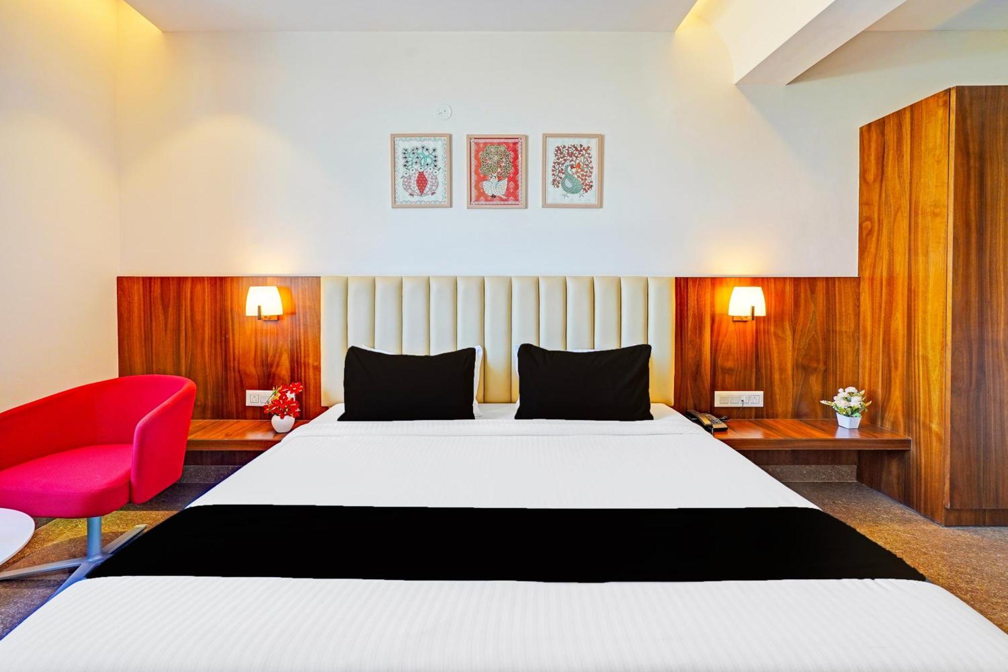 Super Townhouse Oak Electronic City Formerly Hotel Trubell Kammasandra Extérieur photo