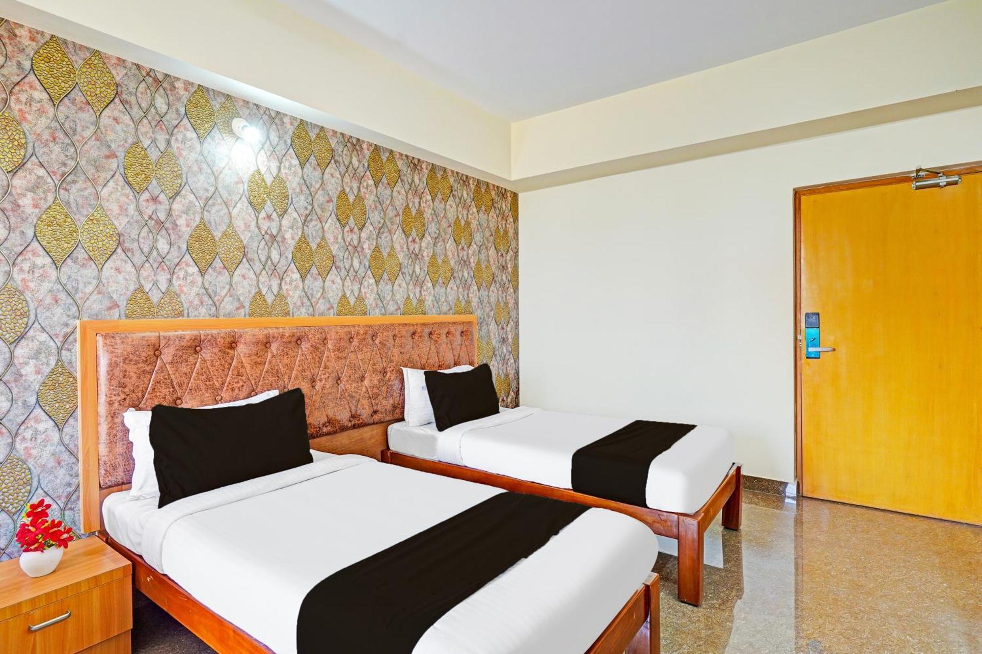 Super Townhouse Oak Electronic City Formerly Hotel Trubell Kammasandra Extérieur photo
